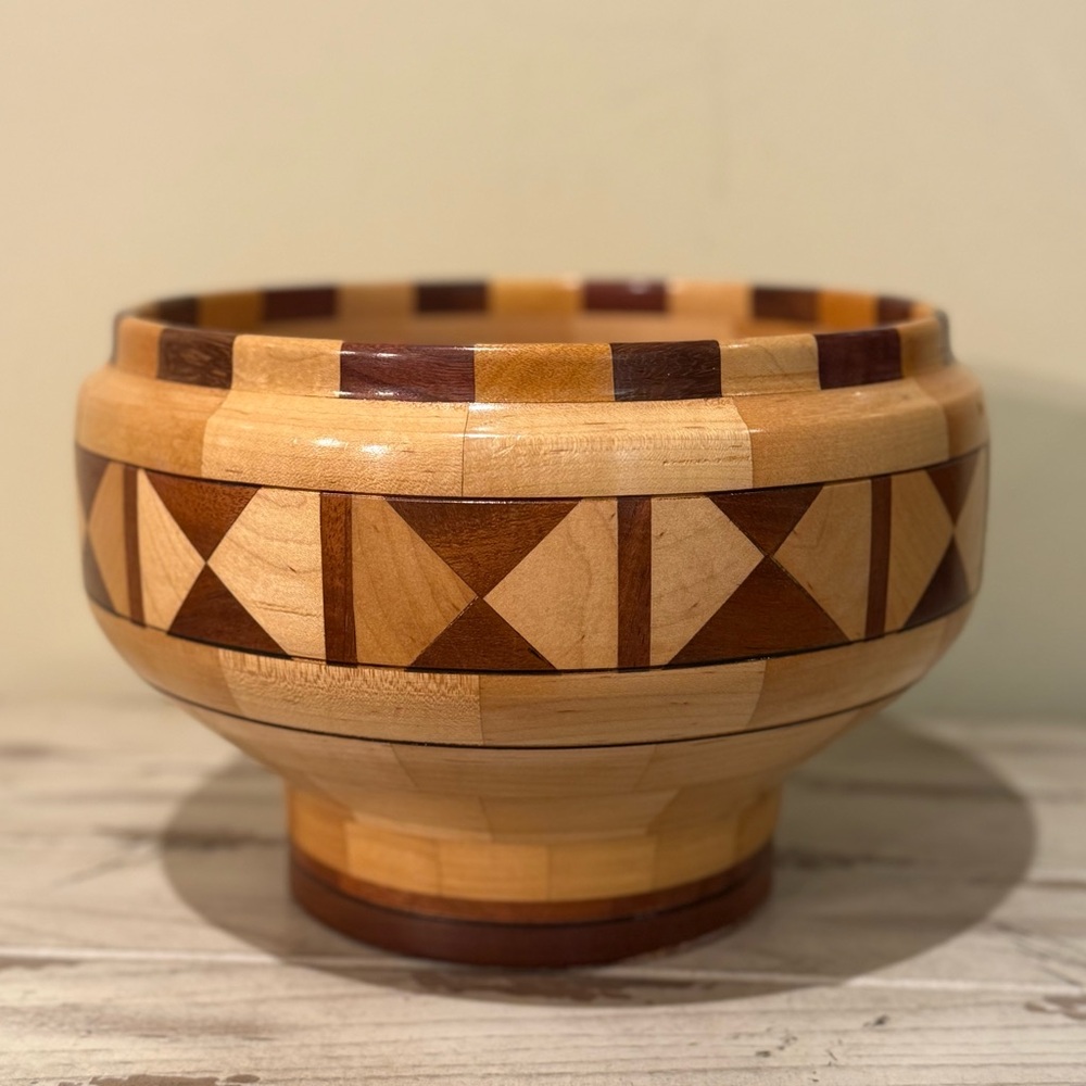 Wooden Segmented Hand Crafted & Turned Round Bowl Geometric Design Artist Signed